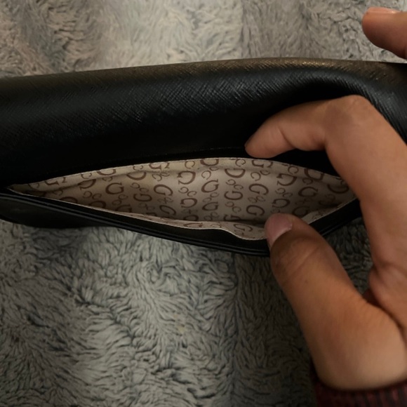 SOLD-GUESS black shoulder bag - Picture 6 of 6